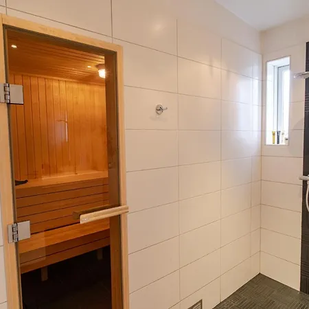 Stylish And Spacious Family Reykjavik
